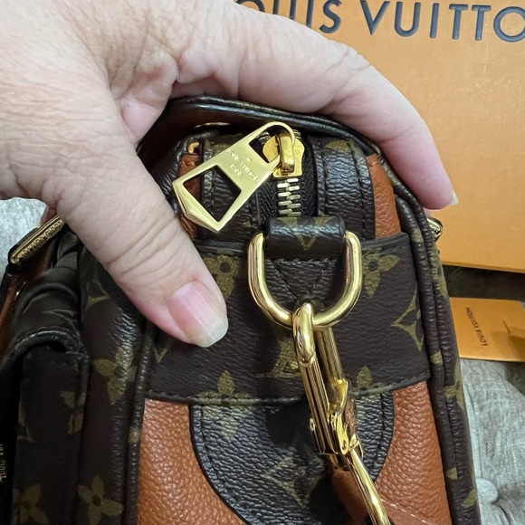 Louis Vuitton Tote MNG in Monogram Caramel with Matching Wallet Bundle - Picture 9 of 16